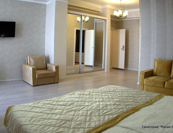 Люкс 2-местный 5 "Морской Бриз" - Санаторий «Малая бухта»